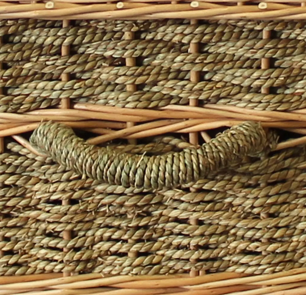 Seagrass_Casket_Handle.webp